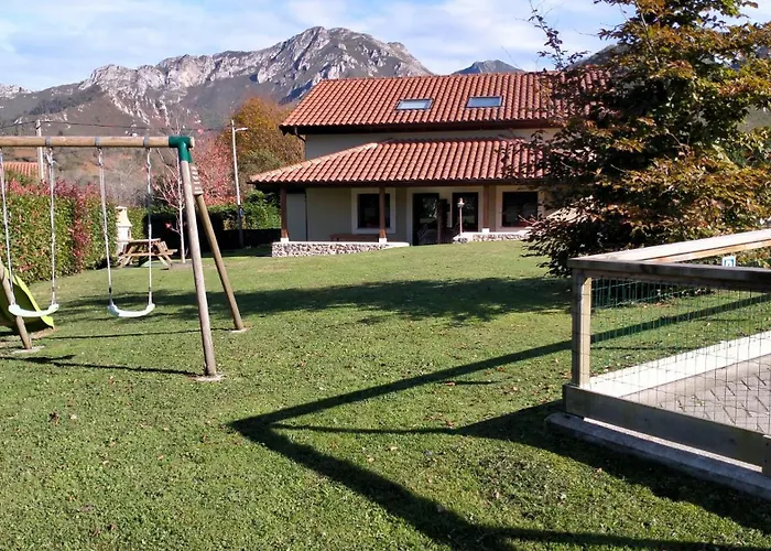 El Campo Mateo - Xana Y Trasgu - At-1246-as * Peruyes